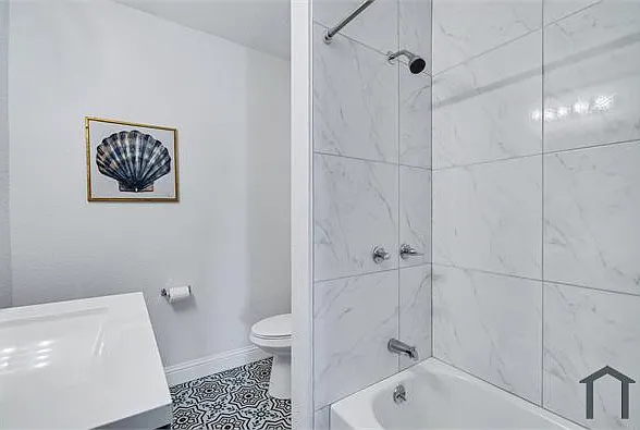 2800 Pine St — Photo 5