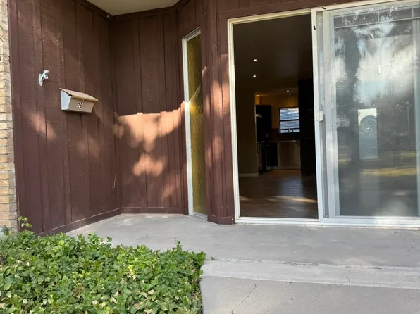 350 Thunderbird Dr APT 26, El Paso, TX 79912