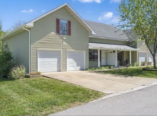 4710 N 15th St, Ozark, MO 65721