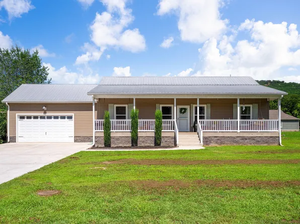 221 Hill Cir, Dunlap, TN 37327
