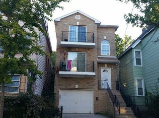 726 S 15th St, Newark, NJ 07103