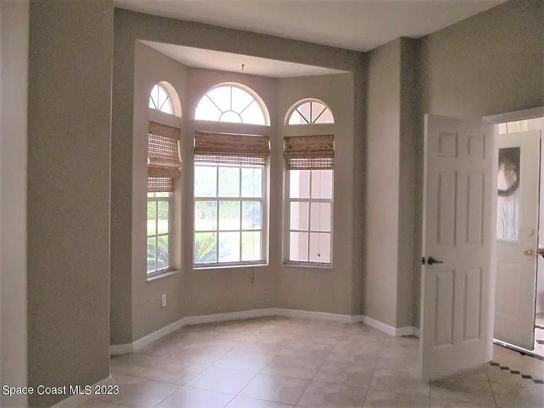 986 Fostoria Dr — Photo 21