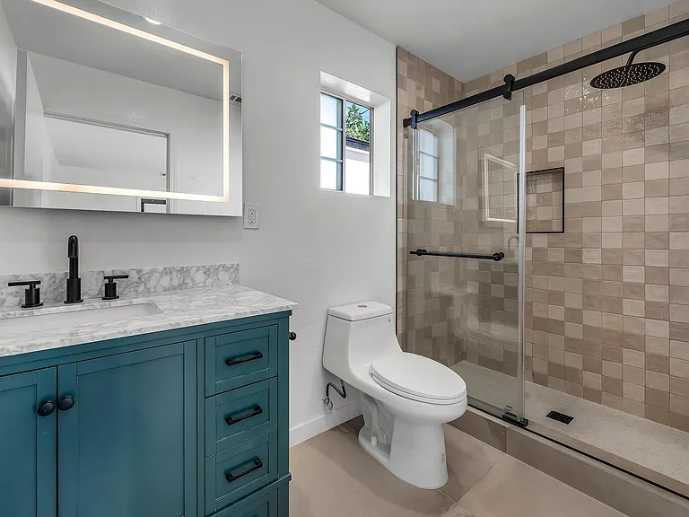 914 Hilldale Ave — Photo 11