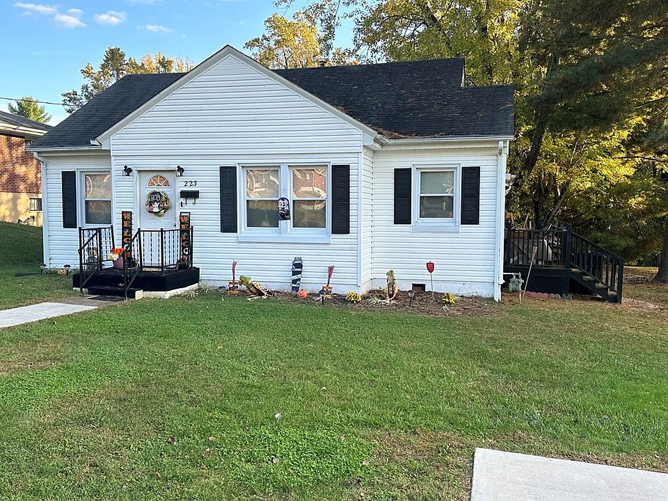 2nd image of 223 Parkland Dr