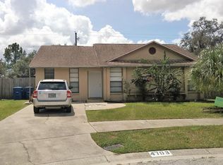 4703 Barrett Ct, Tampa, FL 33617