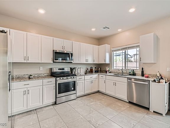 5th image of 4454 Lantern Point Ave