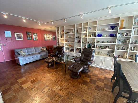 3rd image of 27010 Grand Central Parkway #6A