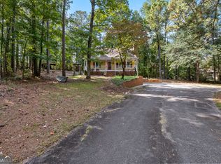 15 Forest Pl, Newnan, GA 30263