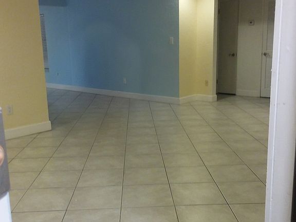 5th image of 308 SW 18th Ave