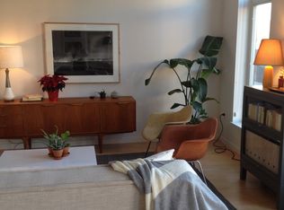 1950 NW Raleigh St APT 202, Portland, OR 97209