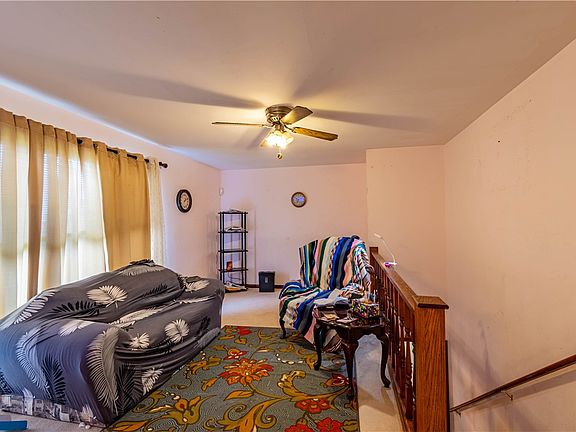 4th image of 2099 Barding Ave