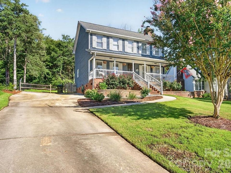 1st image of 2025 Hilltop Rd