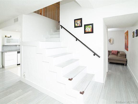 2nd image of 36 Seville Cir #2-50