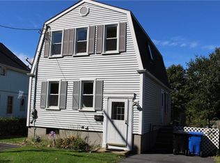 47 Garfield St, Newport, RI 02840