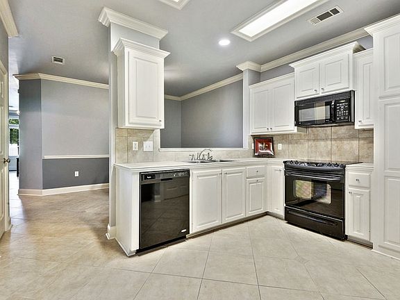 4th image of 12500 Old Hammond Hwy APT D3