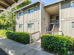 3206 Pine Rd #A9, Bremerton, WA 98310