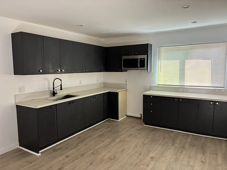 9001 Orion Ave — Photo 1
