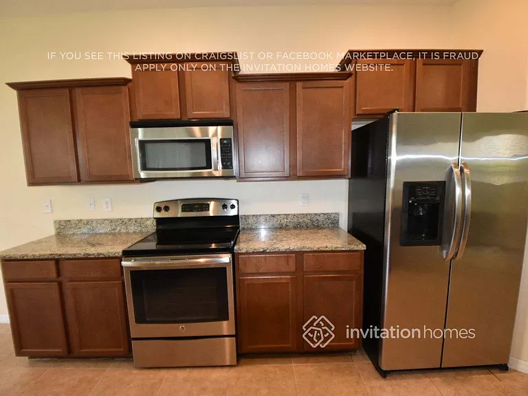 1423 Tahoe Springs Ct — Photo 9