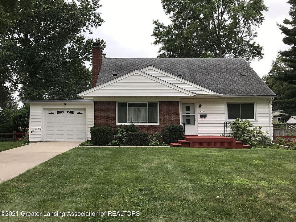 1st image of 2779 Roseland Ave