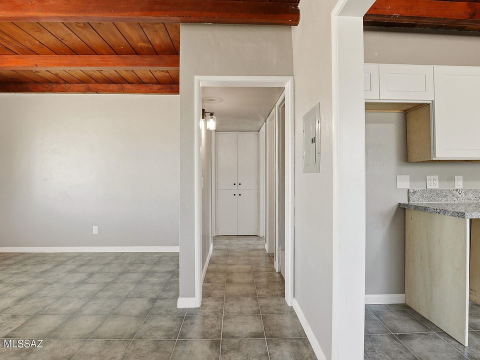1st image of 2758 N Montezuma Ave