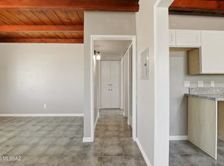 2758 N Montezuma Ave, Tucson, AZ 85712