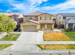 1061 Desertview Ave, El Centro, CA 92243