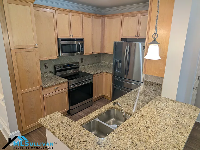 501 Finsbury St #204-1 — Photo 4