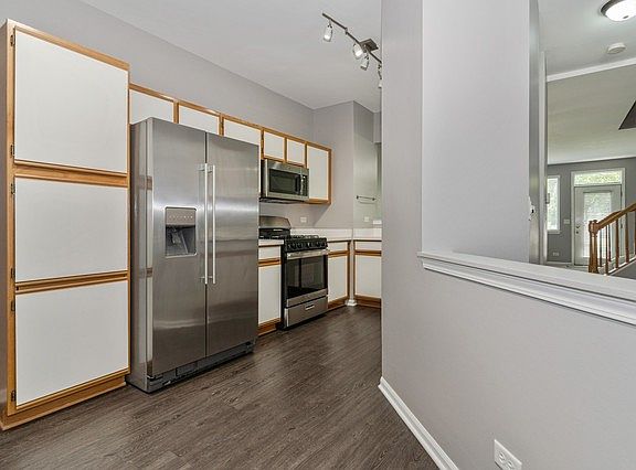 5th image of 1387 Grayshire Ct #114