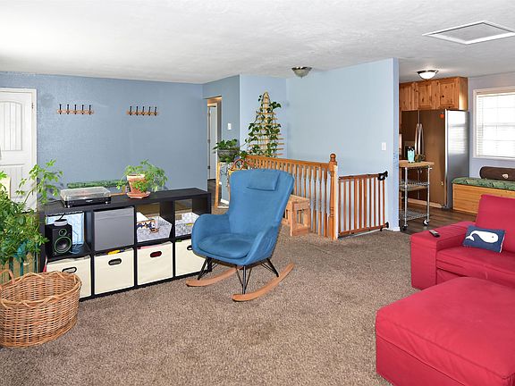 2nd image of 315 Park St