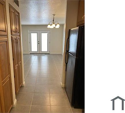 3rd image of 2427 Paradise Village Way