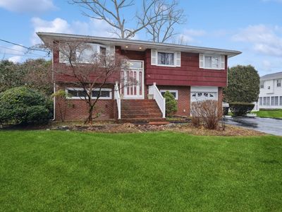 60 Putnam Avenue, West Babylon, NY, 11704