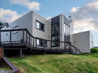 11071 Mountain Lake Dr, Anchorage, AK 99516