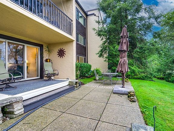 2nd image of 1012 Bunker Dr APT 106