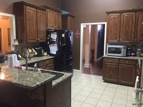 4th image of 126 County Road 4742