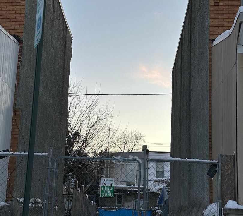 1st image of 4829 N Sydenham St