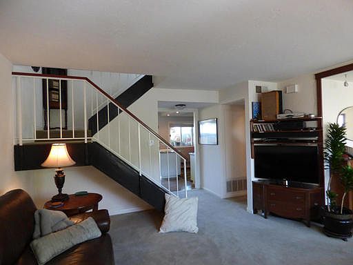 5th image of 475 Cannon Green Dr APT F