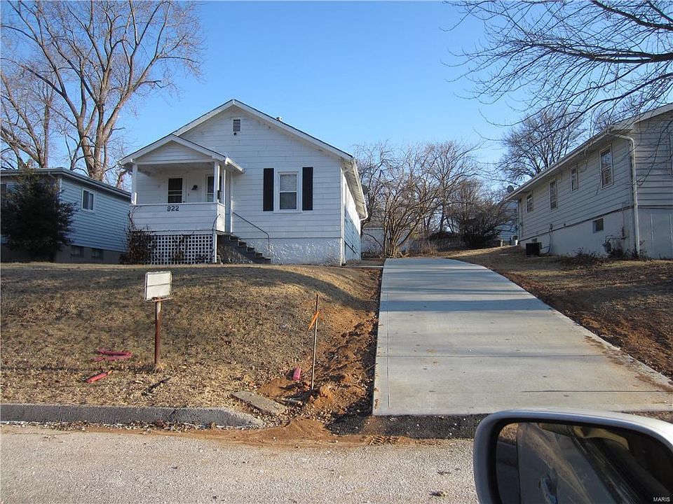 1st image of 922 Lopina Blvd