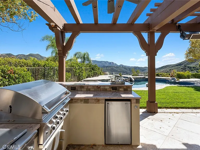24920 Paseo Del Rancho — Photo 11
