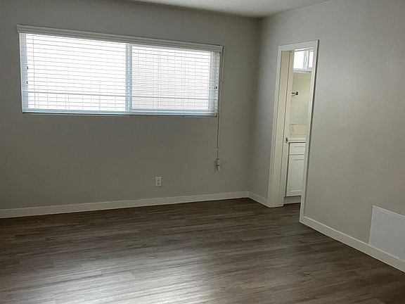 5th image of 1615 N Martel Ave #101
