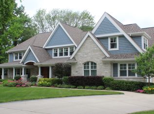626 W Sigwalt St, Arlington Heights, IL