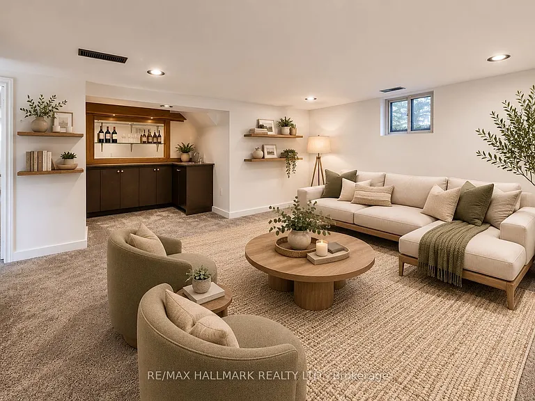 35 Benlamond Ave — Photo 10