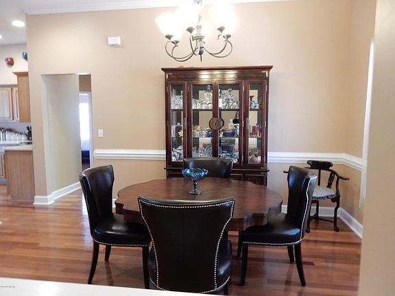 4th image of 904 Quincy Ct