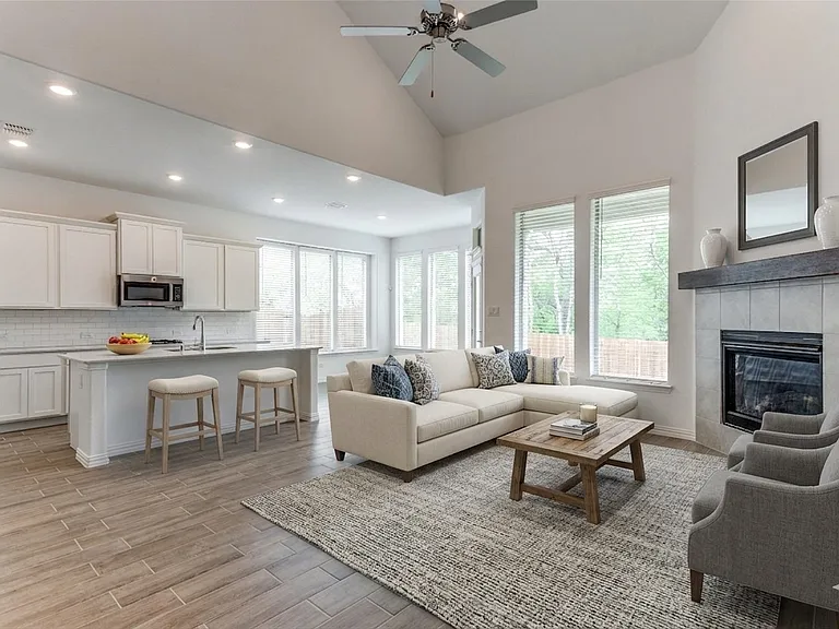 7921 Lindheimer Ln — Photo 9