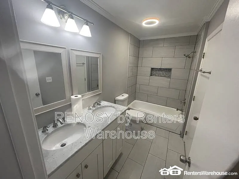 34 N Spring St