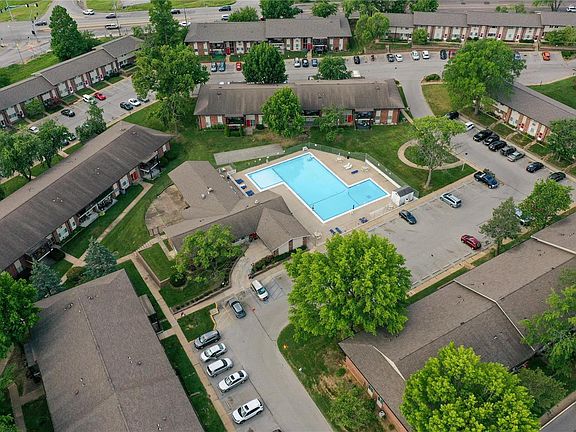 2nd image of 9012 Villaridge Ct APT E