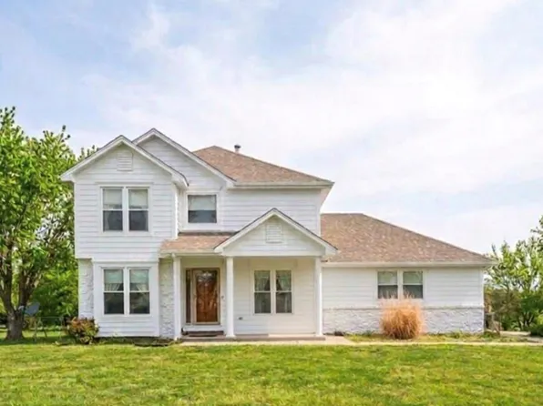22590 McIntyre Rd, Leavenworth, KS 66048