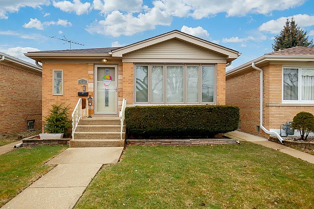 1st image of 4736 N Odell Ave