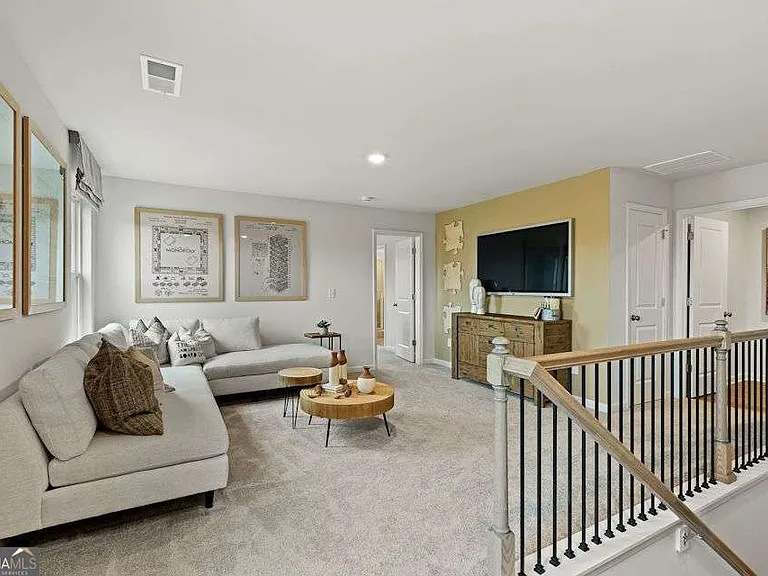 731 Point Place Dr — Photo 10