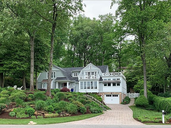 2nd image of 432 Severnside Dr