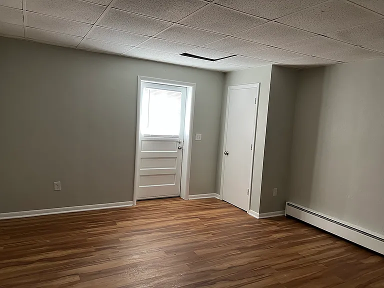 12 Zeller St #1 — Photo 8
